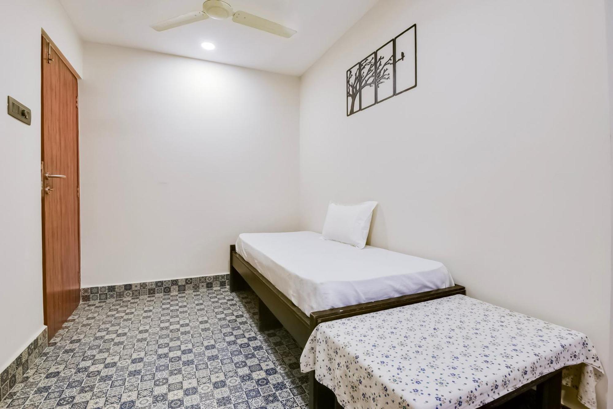 Super Hotel O Dabolim Near Goa International Airport Luaran gambar